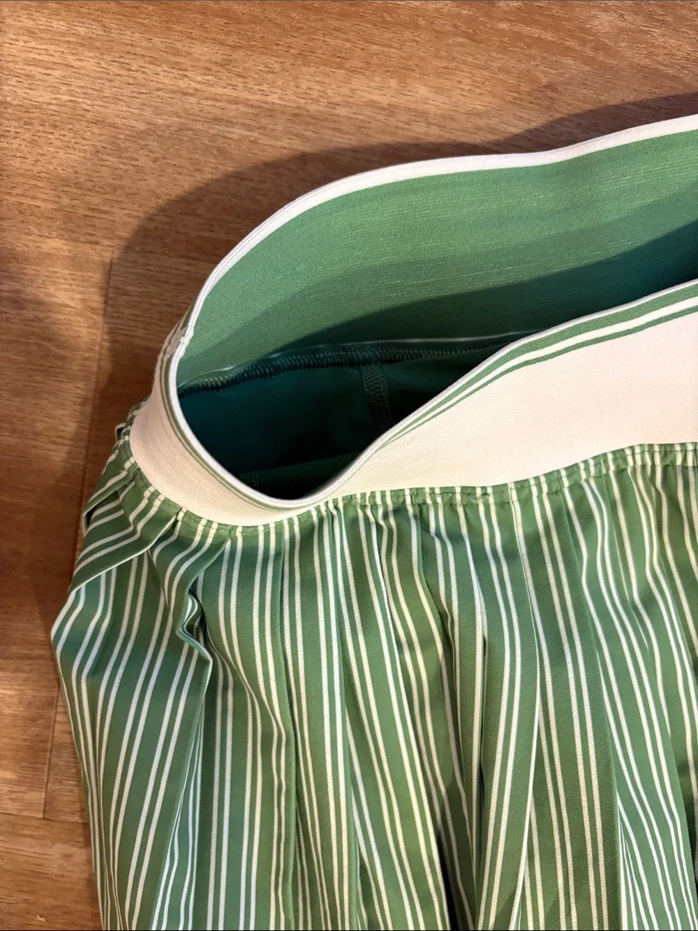 lululemon athletica beautiful silhouette stripe